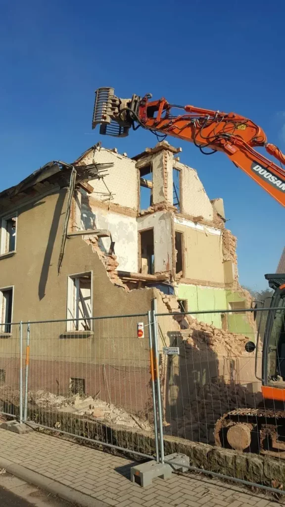 Abrissverfügung erhalten? jetzt richtig handeln.