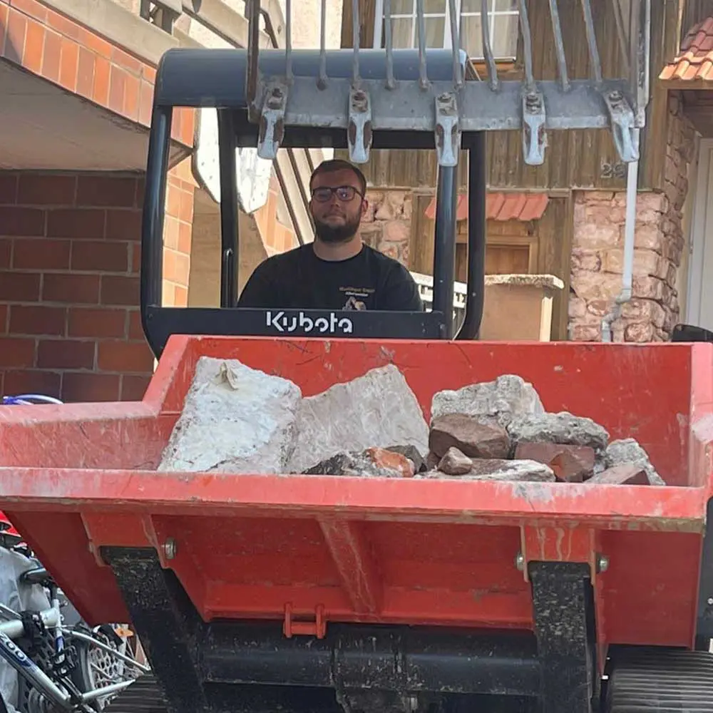 Über uns: Marius Wadlinger, der Geschäftsführer bei der Arbeit
